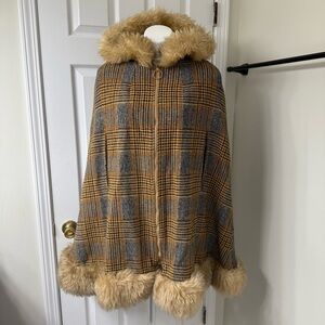 Vintage 60’s Wool Glen Plaid Hooded Cape with Faux Fur Trim Fully Lined